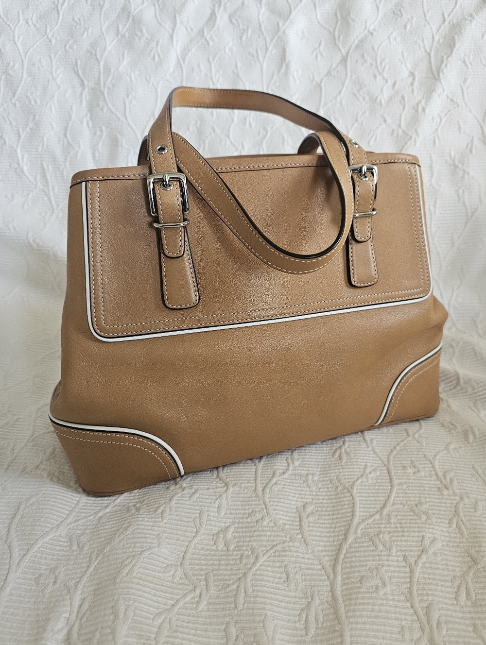 Vintage Coach Hamptons Small Carryall Satchel 9605 (Tan/White Trim) - Picture 10 of 16